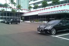 Mobil Lexus B 1 PDI...