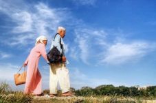 Kakek-Nenek Ditipu Advokat