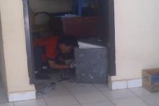 Bobol Brankas PT HTM,...