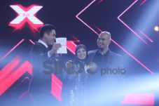 Berkat Ayu Ting Ting,...