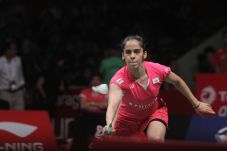Kalah Mental, Nehwal...