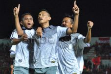 10 Pemain Persiba Hantam...