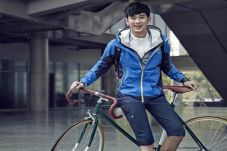 Kim Soo Hyun Ingin Adu...