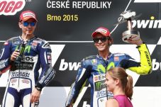 Rossi Kecewa Gagal Duel...