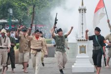 Perang Dahsyat Pecah...