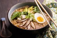 Makan Ramen Berhadiah...