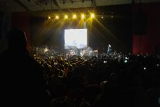 Slank Hibur Karyawan...