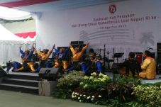 Kemlu RI Rayakan HUT...