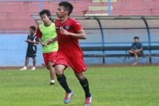 Arema Ingatkan Bintang...