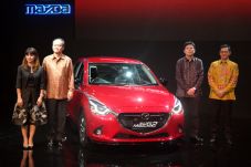 Di GIIAS Mazda Luncurkan...