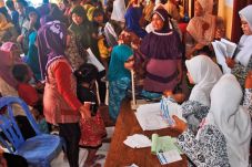 Warga Perbatasan Antusias...