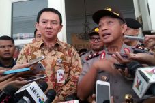 Gusur Kampung Pulo,...