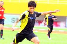 Membelot Ke Persita,...
