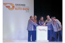 Industri Automotif Harus...