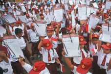 Satu Juta Bolpoin Generasi...