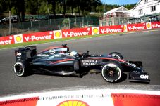 Alonso Jadi Tumbal Keteledoran...