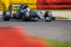 Hamilton Start Terdepan...