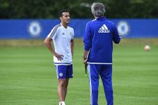 Mourinho Butuh Satu...
