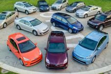 Toyota Sukses Jual 8...