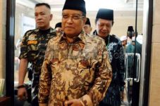 Tak Ada Larangan Politikus...