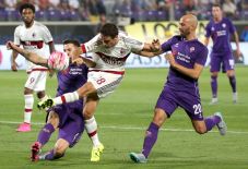 Sepasang Gol La Viola...