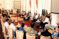 Pangkas Semua Hambatan...