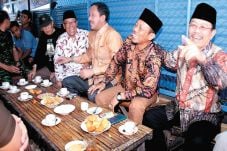Ngopi Bareng di Mbah...