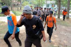 Personel Polres Karanganyar...