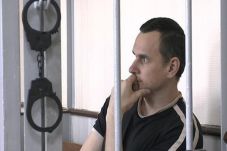 Rusia Hukum Sutradara...