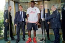 Hot News, Balotelli...