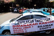Transportasi Aplikasi...