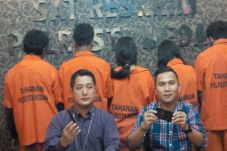 Komplotan Perampok Ponsel...