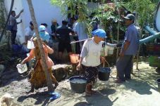 Wartawan Bantu Korban...