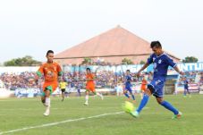 Laskar Dampo Awang Pertahankan...