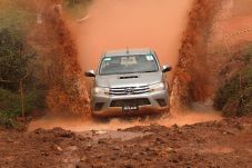 All New Hilux Optimis...