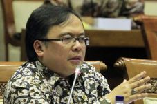 Menkeu Tunggu Tanggapan...