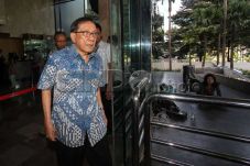 Akbar Tanjung: 7 Proyek...