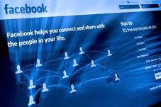 Facebook Tembus Hits...
