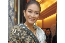 Perhiasan sebagai Identitas