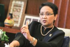Menlu Retno dan Sekjen...