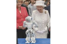 9 September, Ratu Elizabeth...