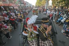 Momen Lestarikan Moda...