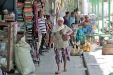 Jalur Pedestrian Pasar...
