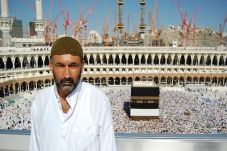Filmkan Haji di Makkah,...
