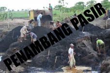 Penambangan Pasir di...