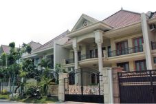 Memilih Lokasi Rumah...