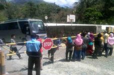 Demo PT Newmont, 12...