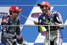 Lorenzo dan Rossi Pemanasan...