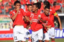Bali United Kokoh di...