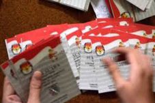 Pemilih Pilkada Capai...